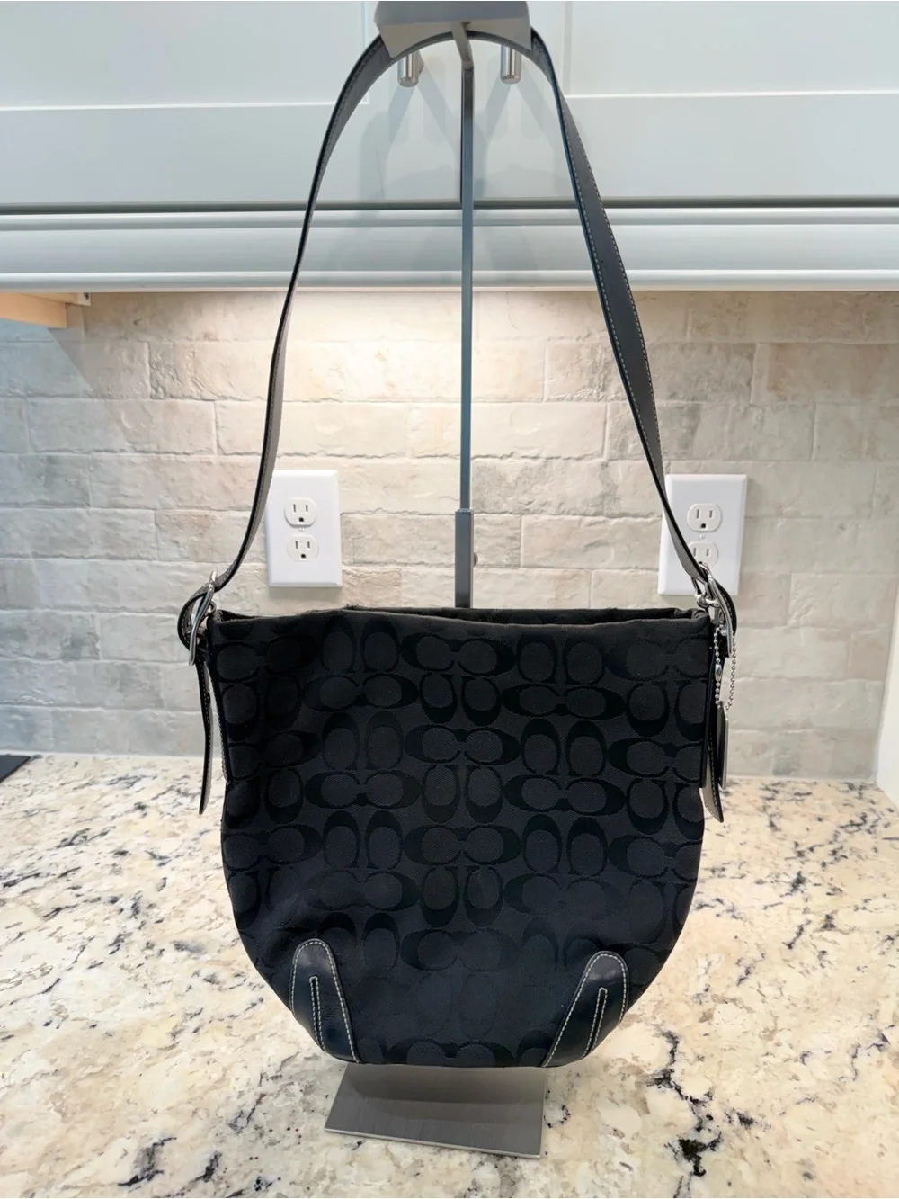 Coach EUC Vintage Black Signature Jacquard Hobo Shoulder Bag
